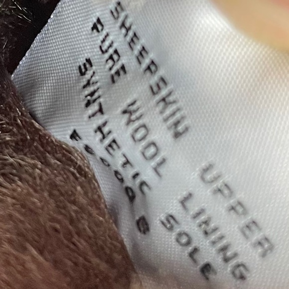 UGG Classic Short Boot Dark Chocolate Brown Size 6 - Picture 7 of 14